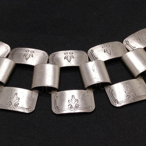 Vintage Sarah Coventry Bracelet, "Melody" Design, Silver Tone, 1970s Jewelry - Picture 10 of 10